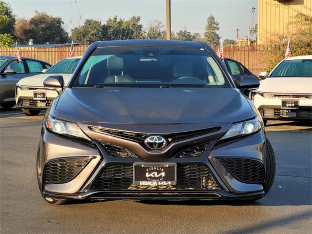 Used 2023 Toyota Camry SE Sedan