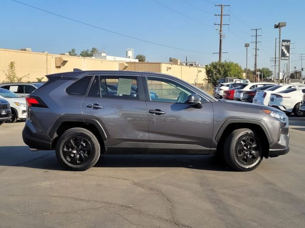 Used 2022 Toyota RAV4 LE SUV