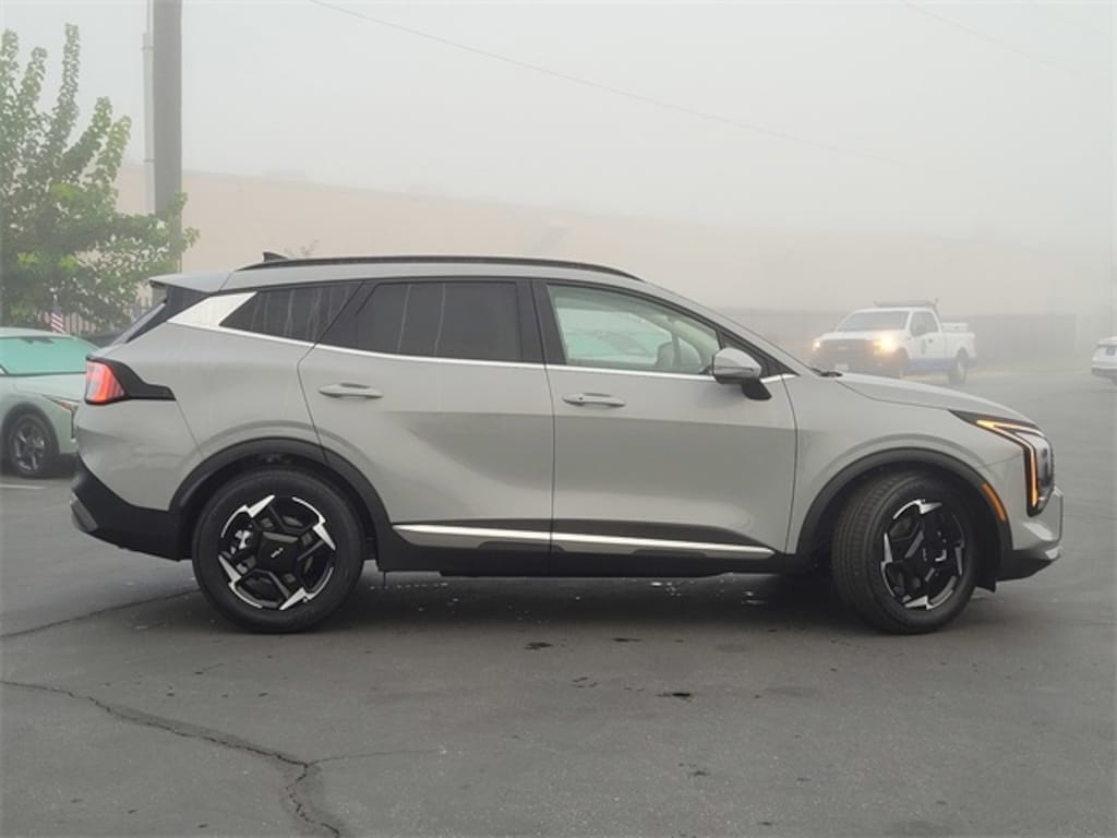 New 2026 Kia Sportage EX SUV