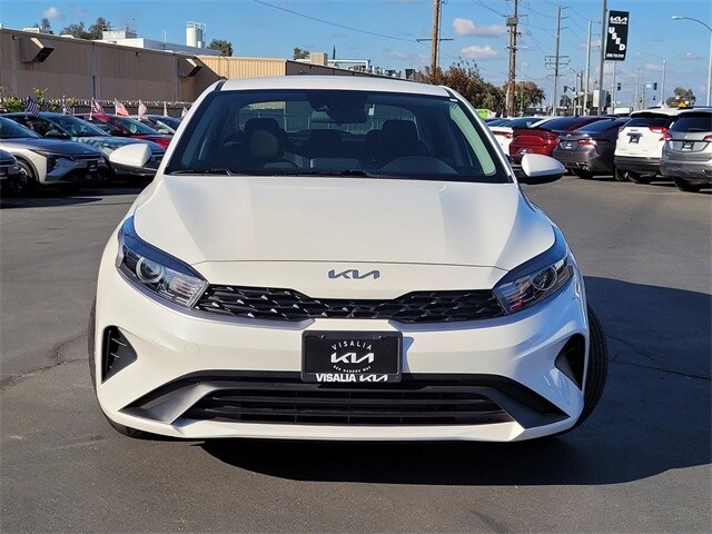 2023 Kia Forte LXS photo 3