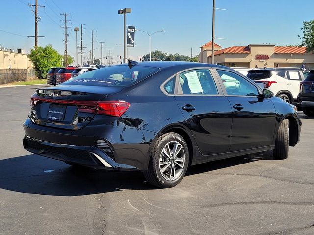 2024 Kia Forte photo 5