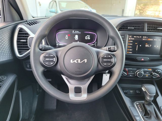 Photo 18