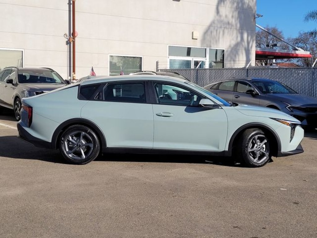 New 2026 Kia K4 Sedan