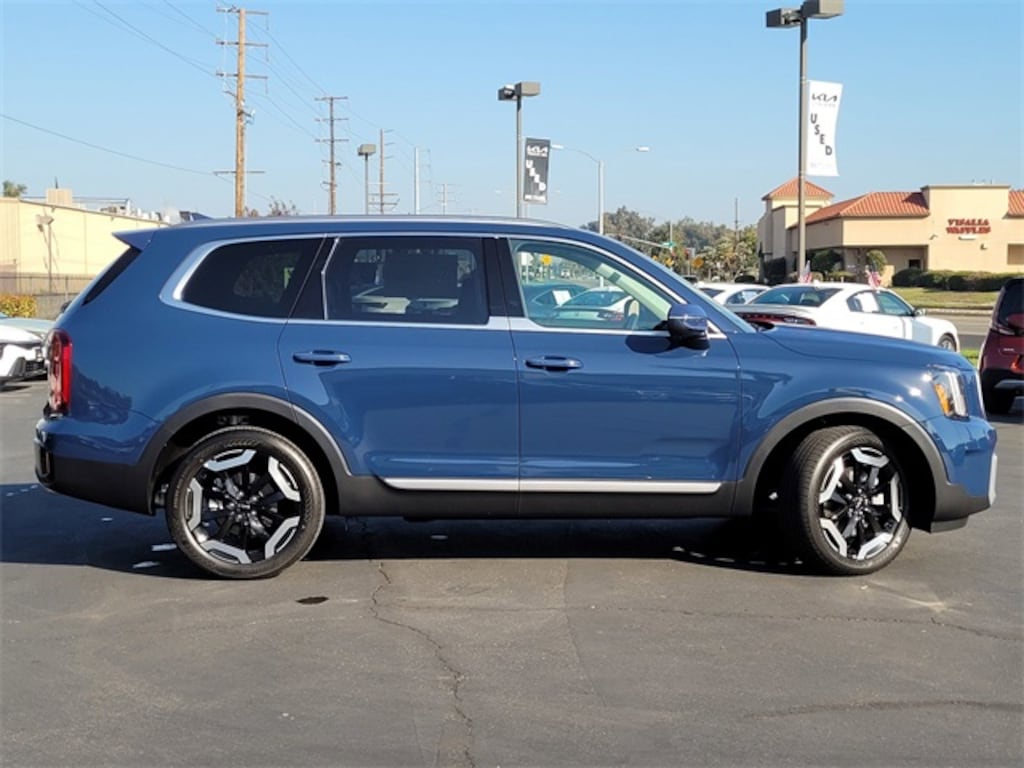 New 2025 Kia Telluride S SUV