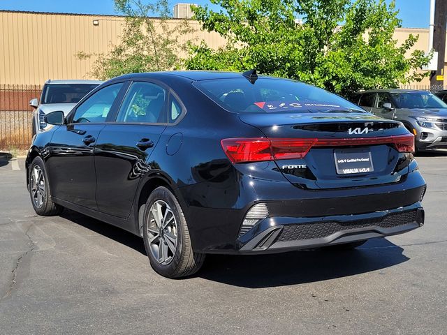 2024 Kia Forte photo 3