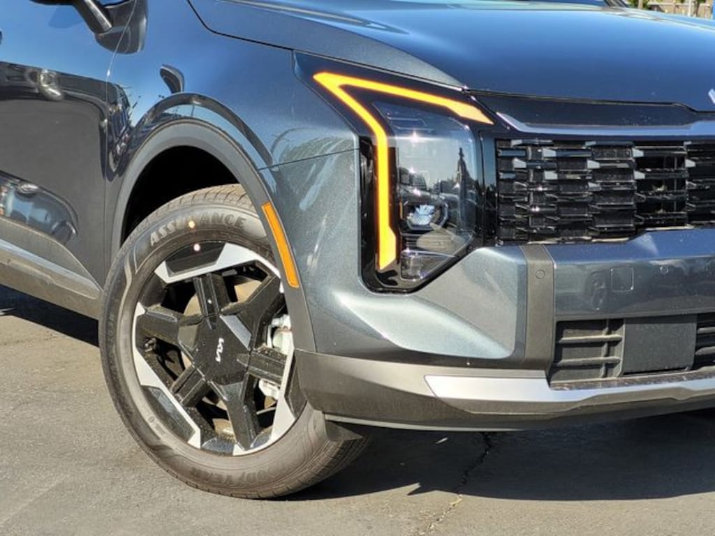 New 2026 Kia Sportage Hybrid S SUV