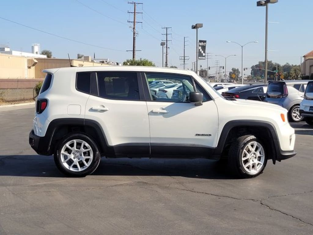 Used 2023 Jeep Renegade Latitude SUV