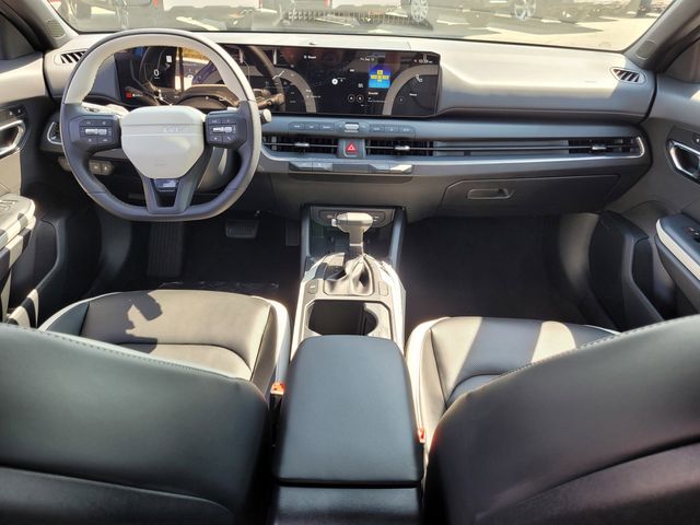 2025 Kia K4 GT-Line - Photo 8