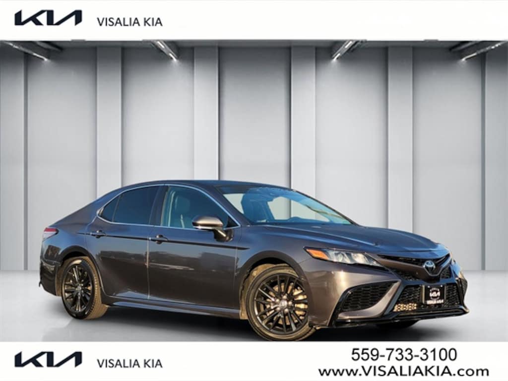 Used 2023 Toyota Camry SE Sedan