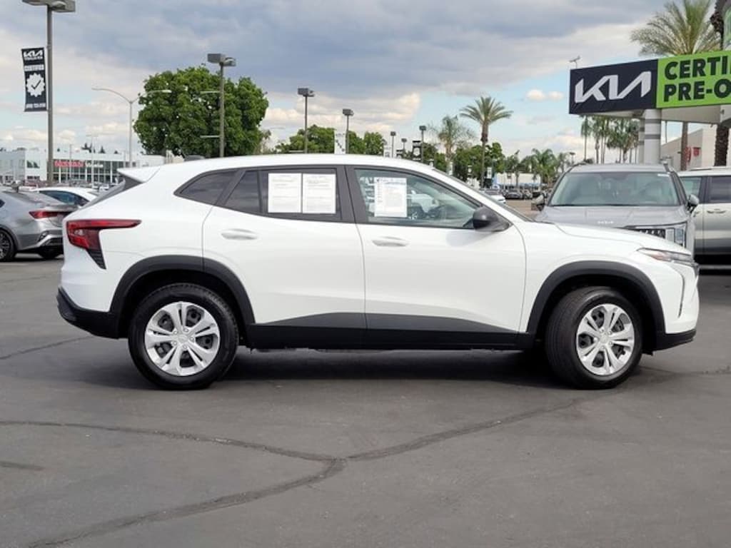 Used 2024 Chevrolet Trax LS SUV