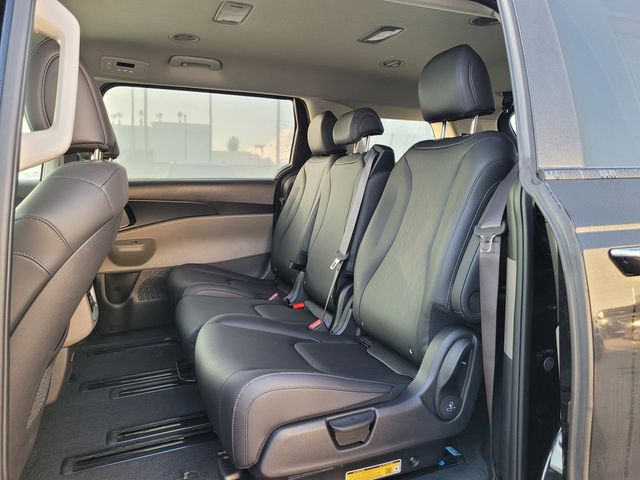 2026 Kia Carnival LXS - Photo 7