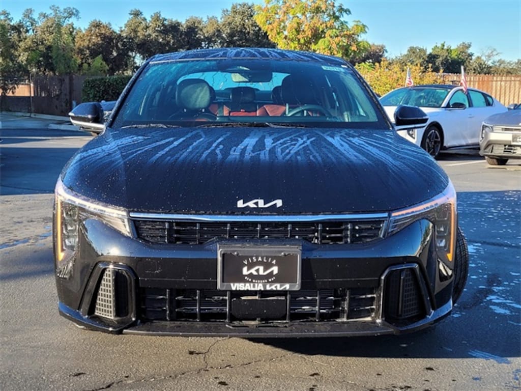 New 2025 Kia K4 GT-Line Sedan