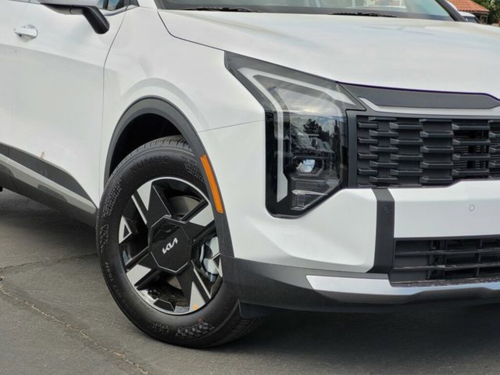 New 2026 Kia Sportage LX SUV