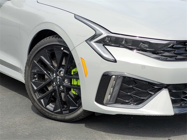 2026 Kia K5 GT photo 3