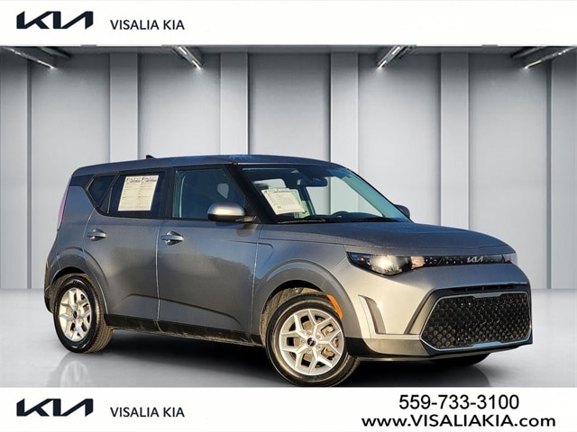 2024 Kia Soul LX's photo