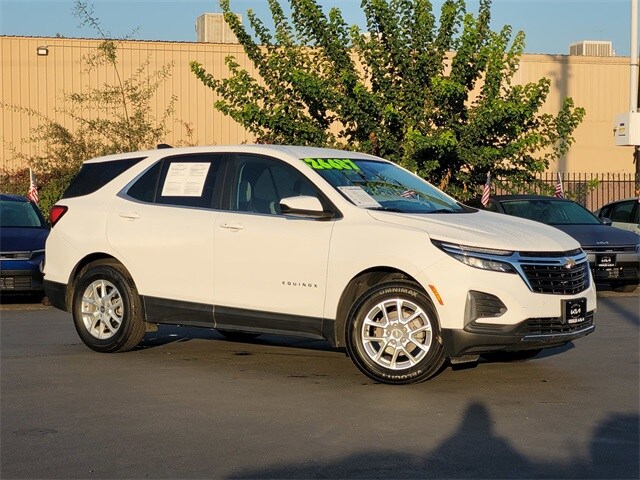 2024 Chevrolet Equinox photo 2