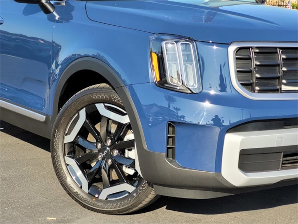 New 2025 Kia Telluride S SUV