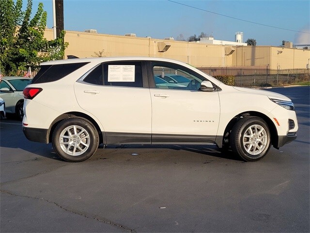 2024 Chevrolet Equinox photo 4