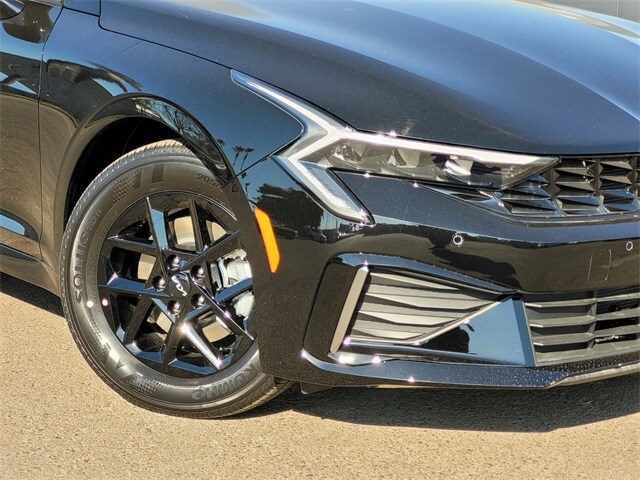2026 Kia K5 LXS photo 3