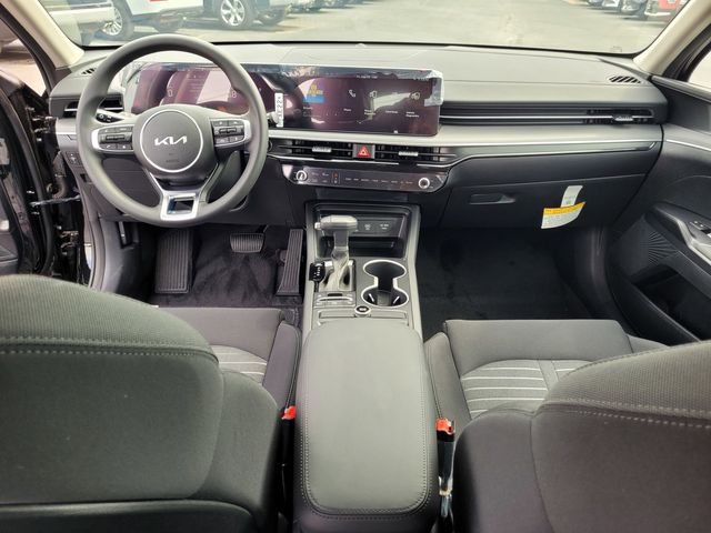 2026 Kia K5 LXS - Photo 8