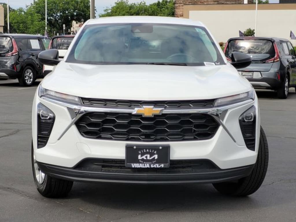 Used 2024 Chevrolet Trax LS SUV