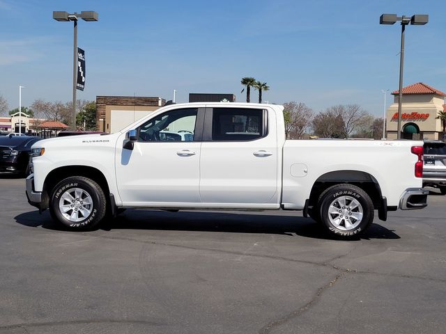 2021 Chevrolet Silverado 1500 LT photo 3