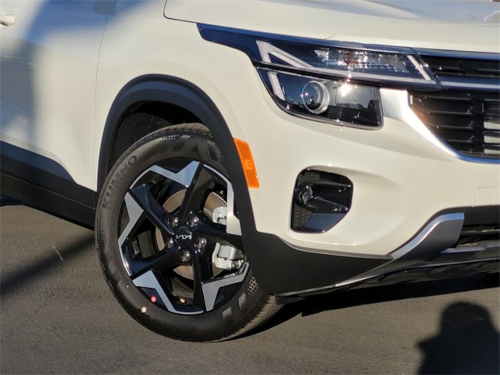 New 2026 Kia Seltos EX SUV