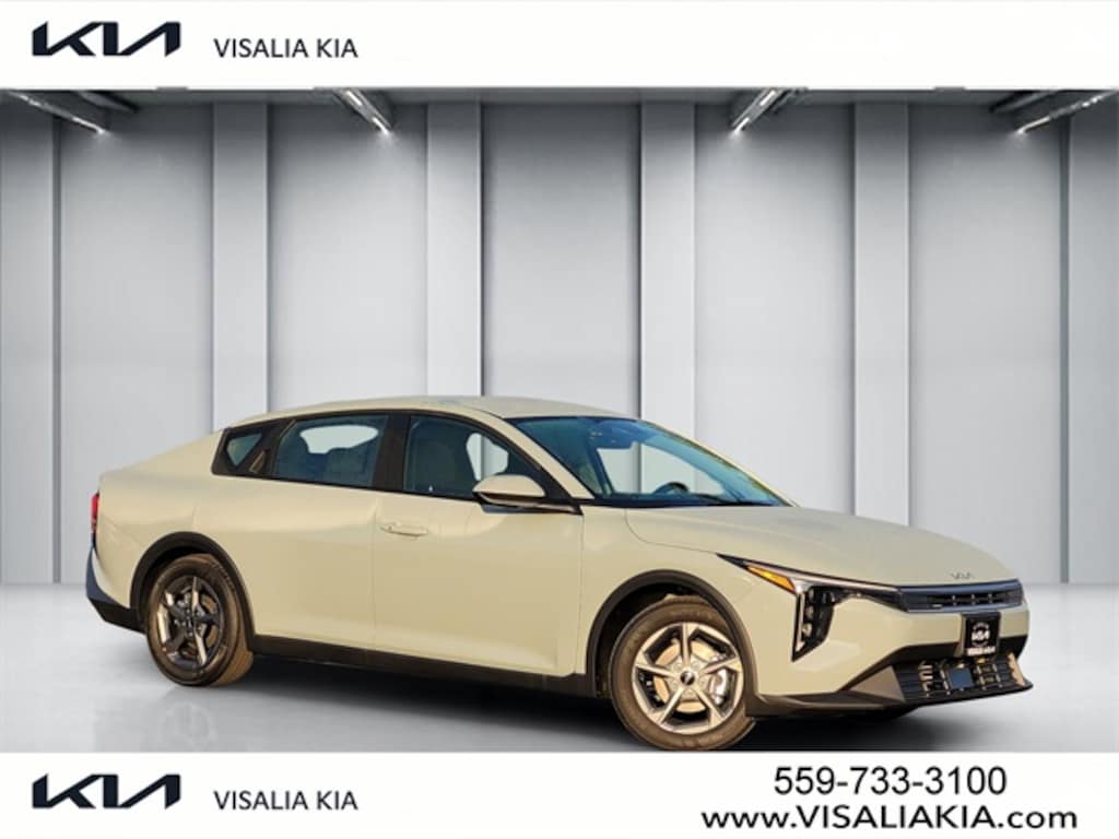 New 2025 Kia K4 LXS Sedan