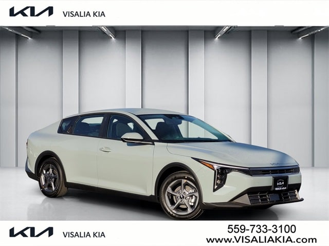 2025 Kia K4 LXS's photo