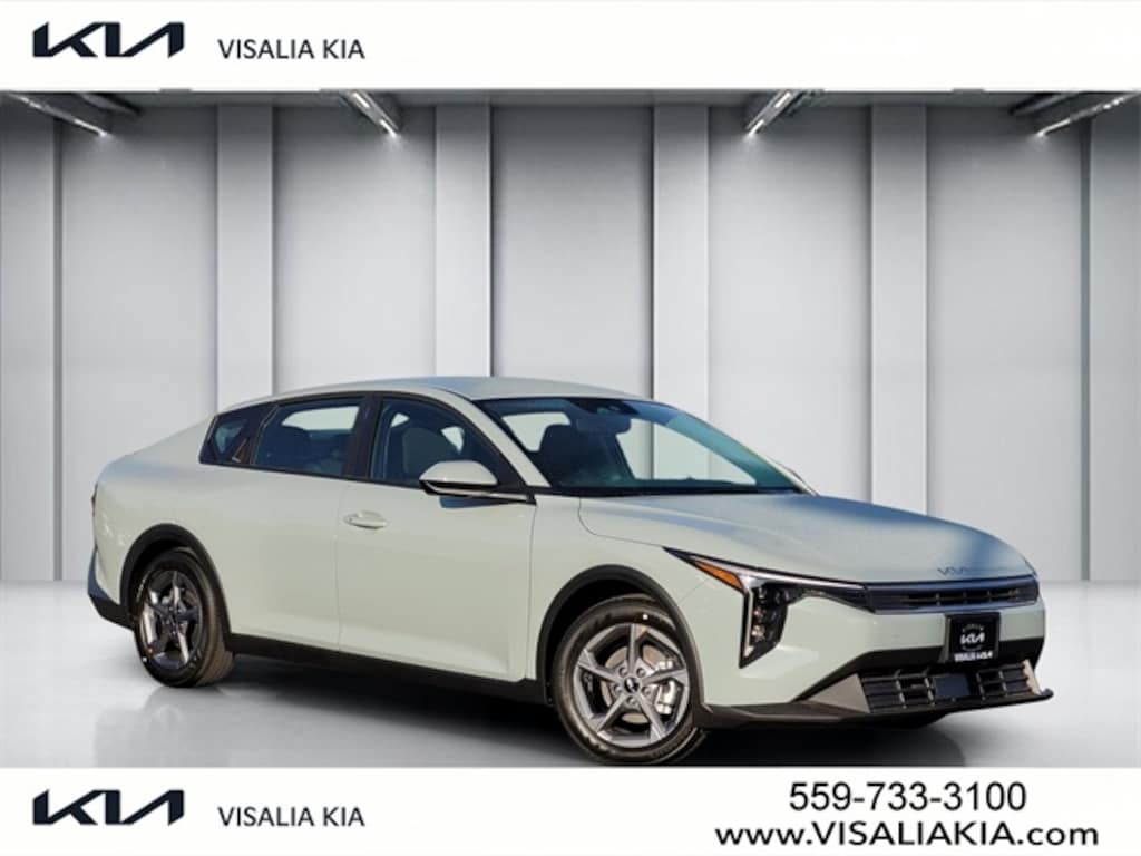 New 2025 Kia K4 LXS Sedan