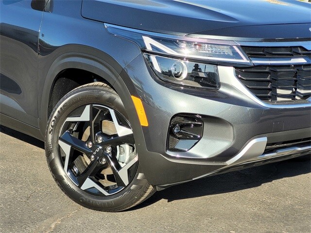 2026 Kia Seltos S photo 3