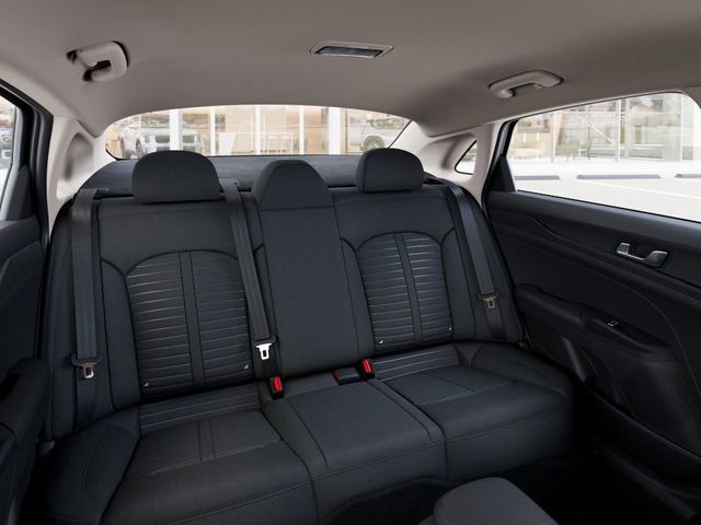 2026 Kia K5 LXS - Photo 16