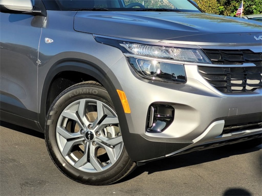 New 2026 Kia Seltos LX SUV