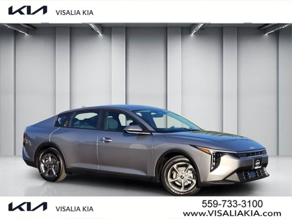 New 2025 Kia K4 LXS Sedan