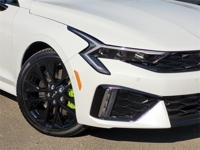 2026 Kia K5 GT photo 3