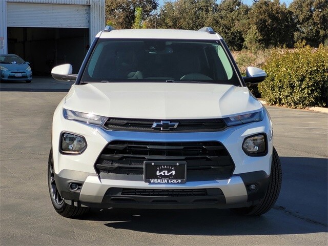 2023 Chevrolet Trailblazer LT photo 3