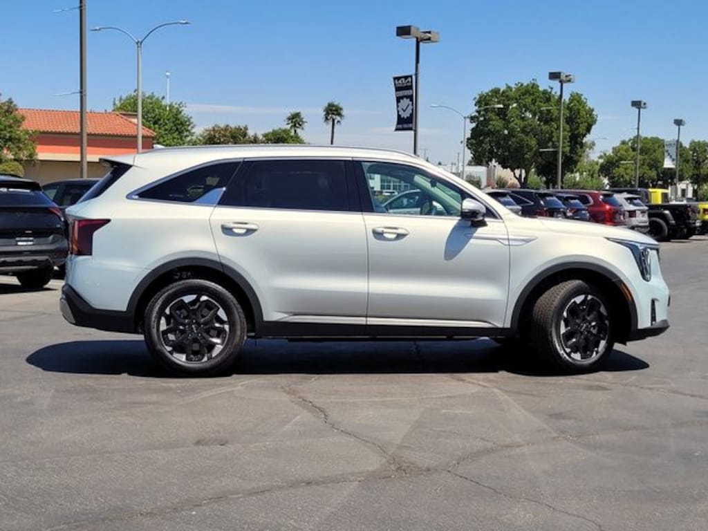 New 2026 Kia Sorento S SUV