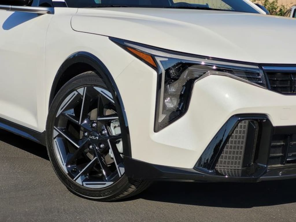 New 2026 Kia K4 GT-Line Sedan