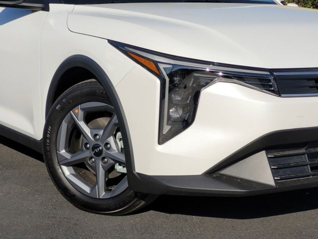 New 2026 Kia K4 LXS Sedan
