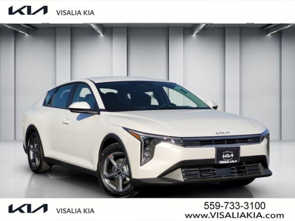 New 2026 Kia K4 LXS Sedan