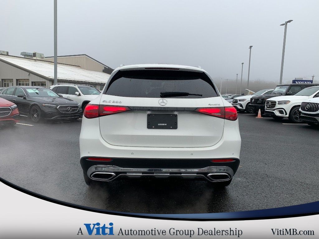 2025 Mercedes-Benz GLC Base - Photo 7