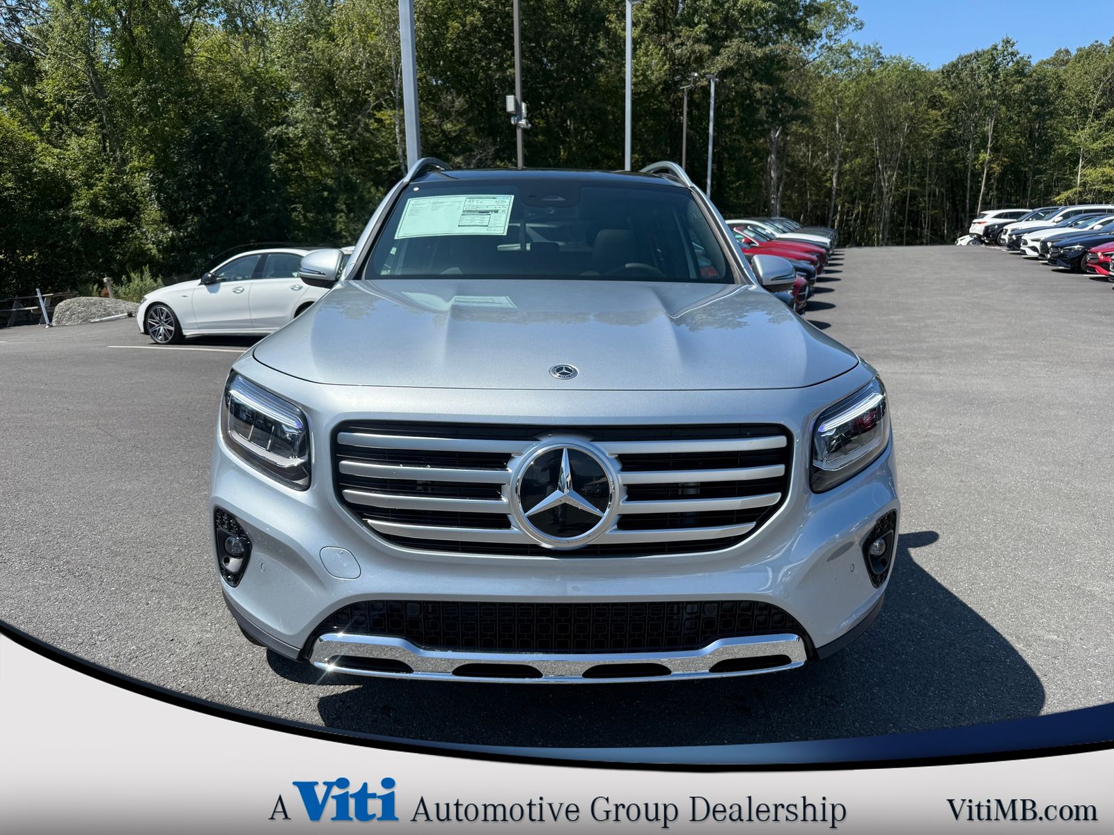 2025 Mercedes Benz GLB 250 4MATIC photo 2