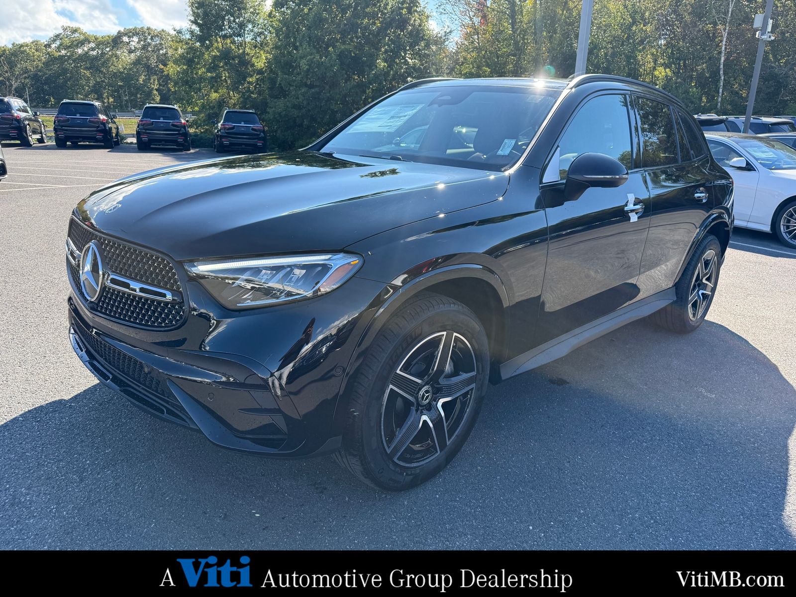 2026 Mercedes Benz GLC 300 4MATIC photo 3