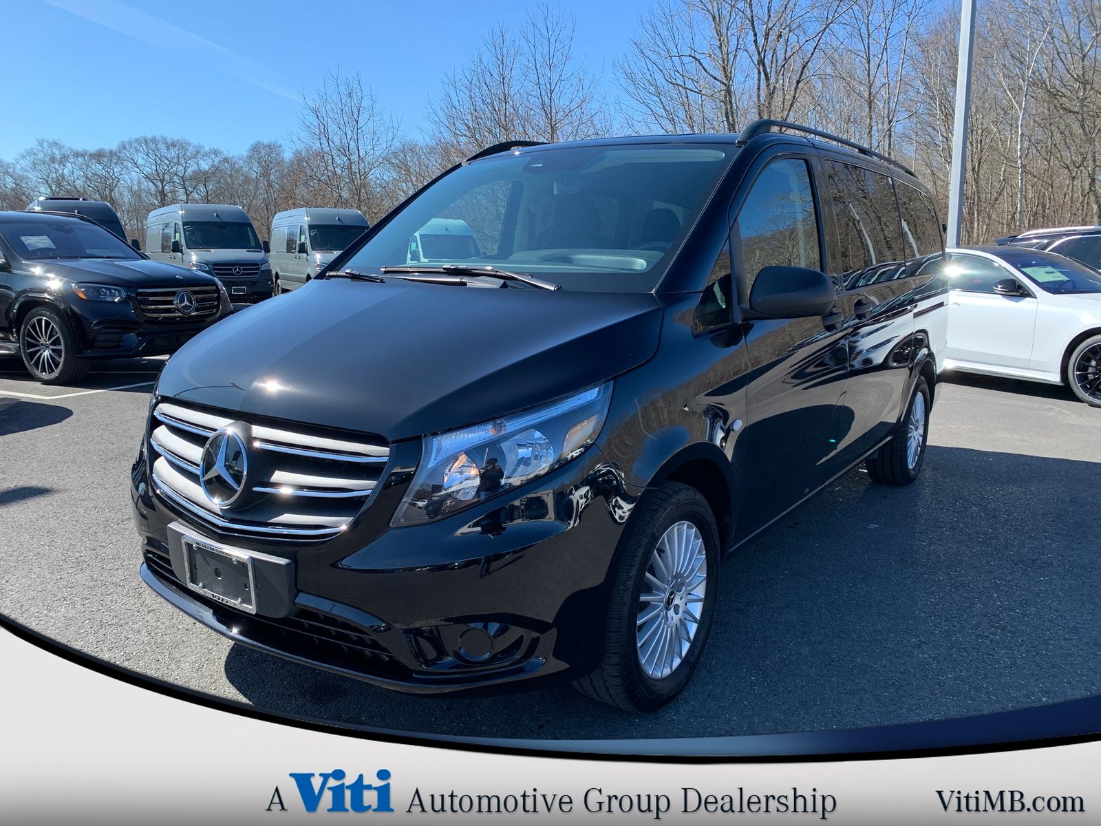 2023 Mercedes Benz Metris Passenger photo 3