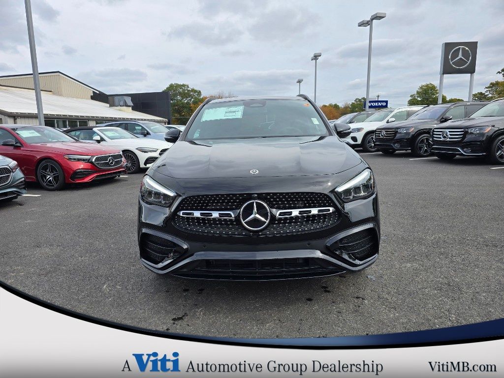 2025 Mercedes Benz GLA 250 4MATIC photo 3