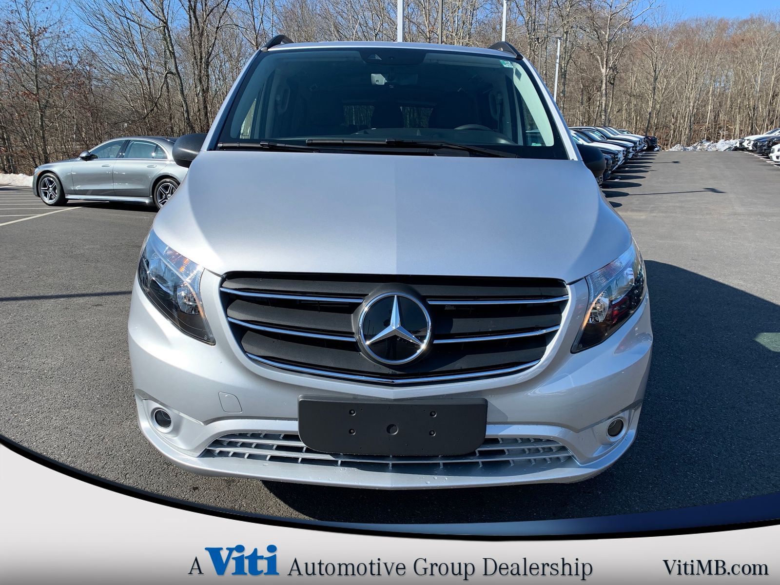 2023 Mercedes Benz Metris Passenger photo 3