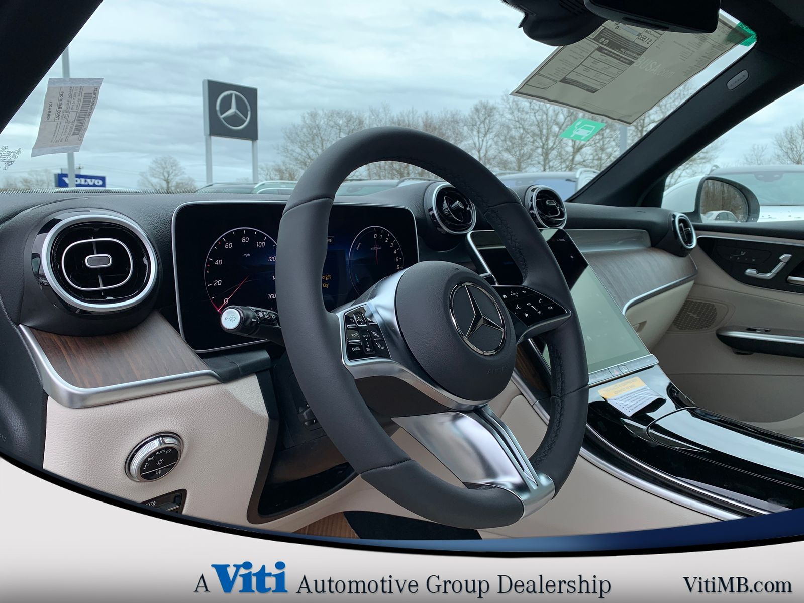 2025 Mercedes-Benz GLC Base - Photo 12