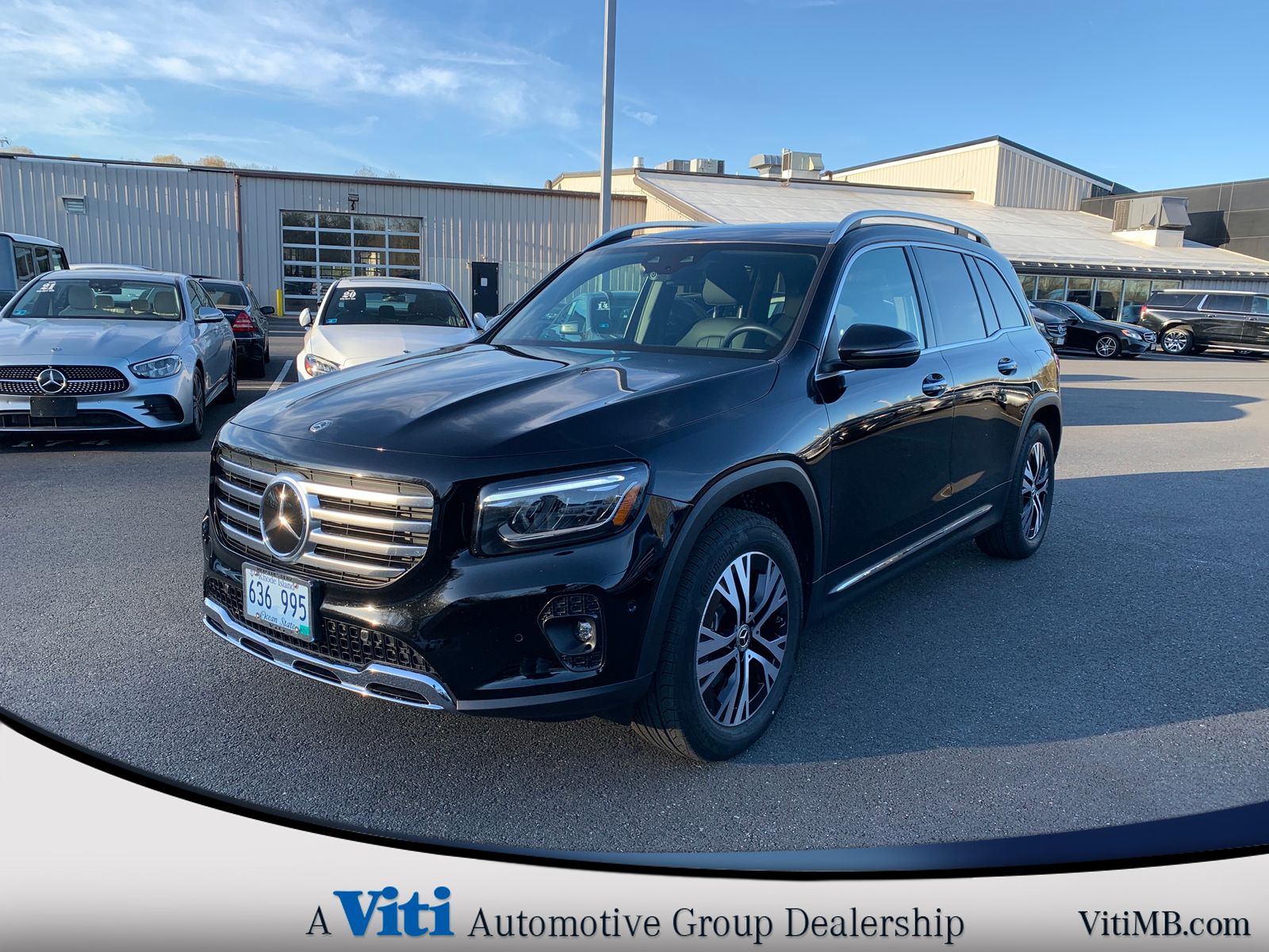 2024 Mercedes Benz GLB 250 photo 4