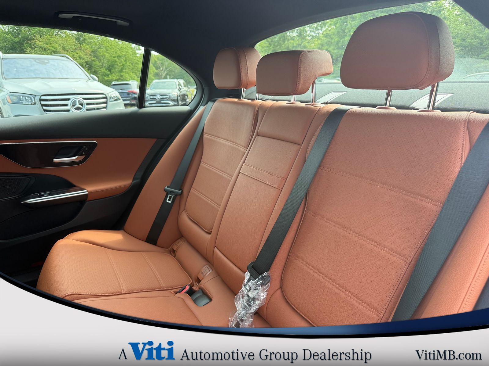 2025 Mercedes-Benz C-Class Sedan C 300 - Photo 15