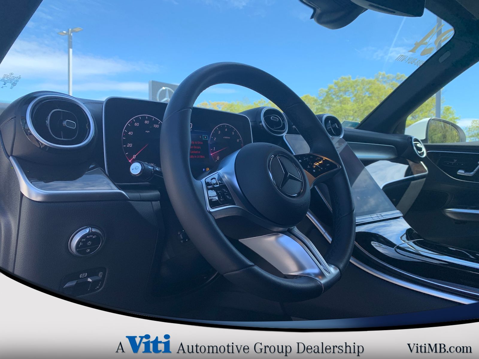 2024 Mercedes-Benz GLC GLC 300 - Photo 17